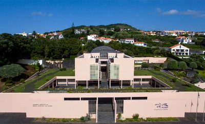 Assembleia dos Açores pede novos fluxos turísticos para a Terceira